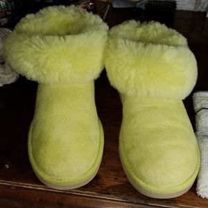 Womens size 5 neon or lime green Uggs
